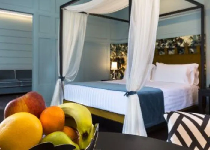 Stendhal Luxury