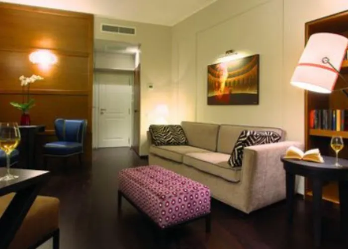Stendhal Luxury Hotel 4*